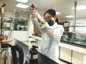 研發(fā)環(huán)保油墨 做強(qiáng)民族品牌